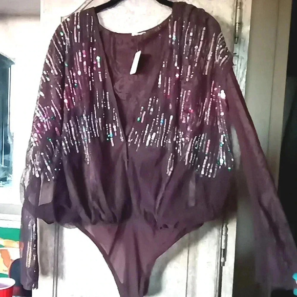 NWT Intimately FREE PEOPLE Mesh Sequin Bodysuit - Picture 2 of 8